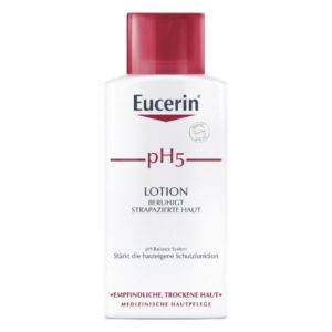 Eucerin pH5 Lotion in weißer Flasche mit rotem Deckel, beruhigt strapazierte Haut.