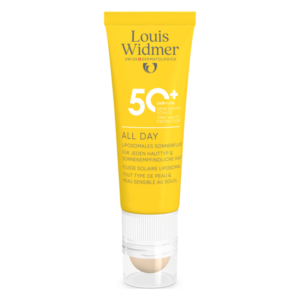 Liposomales Sonnenfluid von Louis Widmer in einer gelben Tube mit hoher UV-Schutzangabe.